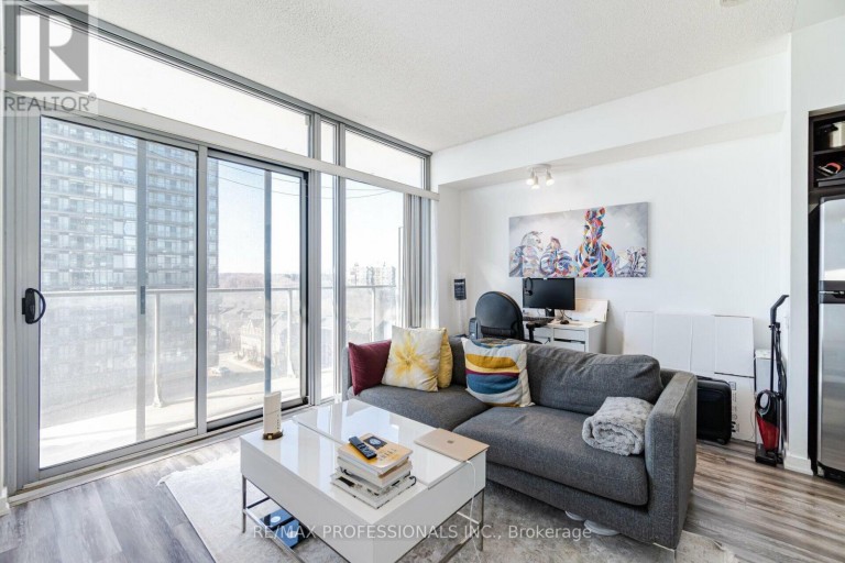 810 - 103 THE QUEENSWAY AVENUE, Toronto (High Park-Swansea), Ontario, M6S5B3