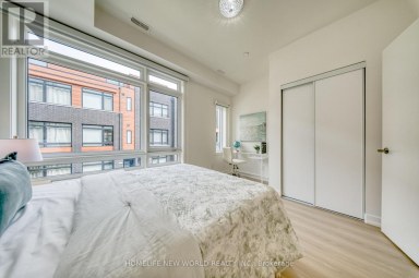 99 - 370D RED MAPLE ROAD Richmond Hill (Langstaff) Ontario photo 22