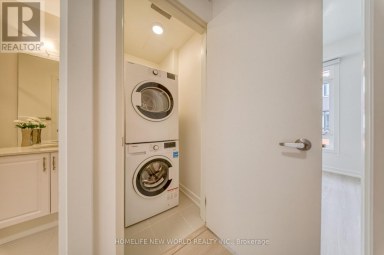 99 - 370D RED MAPLE ROAD Richmond Hill (Langstaff) Ontario photo 32