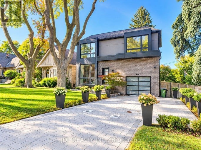 48 SHARRON DRIVE, Toronto (Leaside), Ontario, M4G2A6
