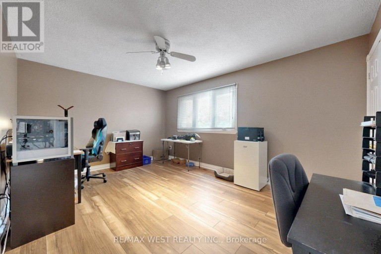13 MANSFIELD STREET, Brampton (Central Park), Ontario, L6S2X8