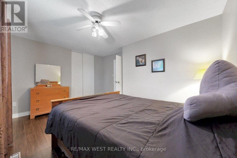 13 MANSFIELD STREET, Brampton (Central Park), Ontario, L6S2X8