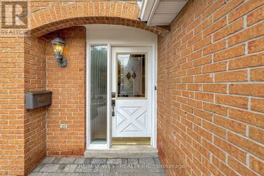 13 MANSFIELD STREET Brampton (Central Park) Ontario photo 3