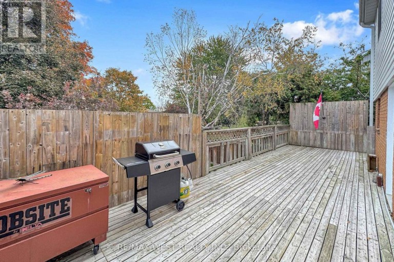 13 MANSFIELD STREET, Brampton (Central Park), Ontario, L6S2X8