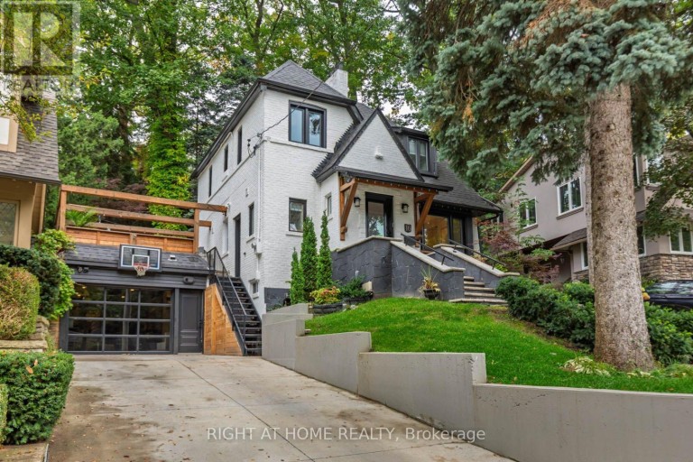 16 PINE CRESCENT, Toronto (The Beaches), Ontario, M4E1L2