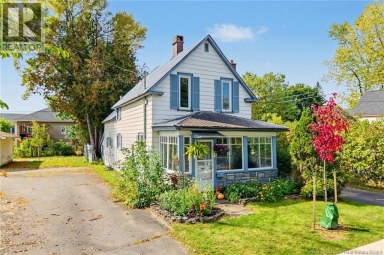 880 Barker Street Fredericton New Brunswick photo 3