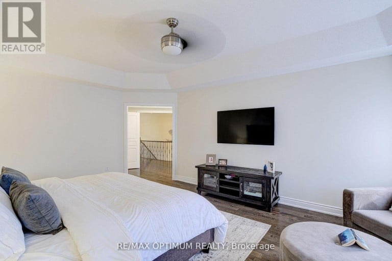 18 DEANSTON COURT, Brampton (Credit Valley), Ontario, L6X2Z7