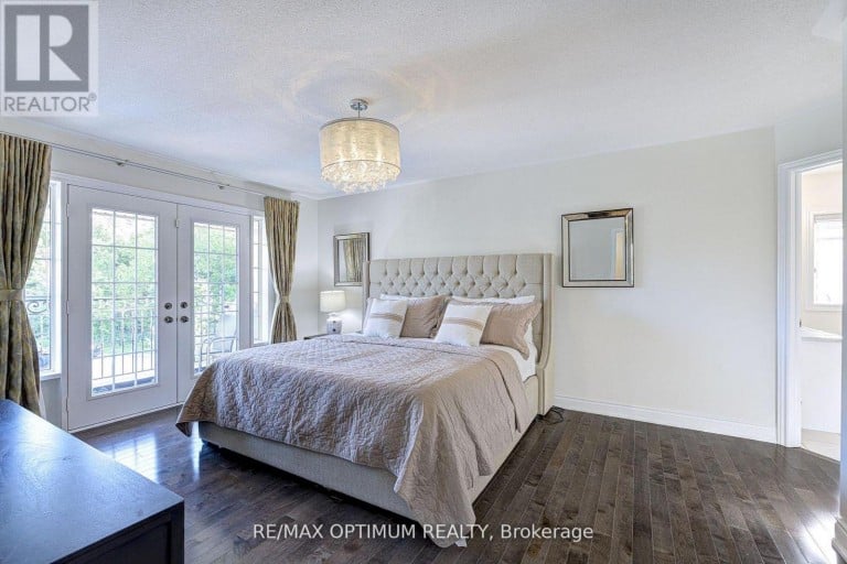 18 DEANSTON COURT, Brampton (Credit Valley), Ontario, L6X2Z7