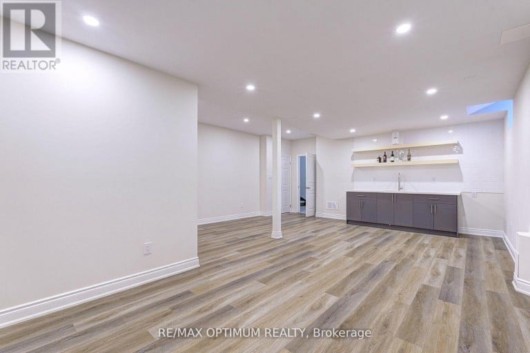 18 DEANSTON COURT, Brampton (Credit Valley), Ontario, L6X2Z7