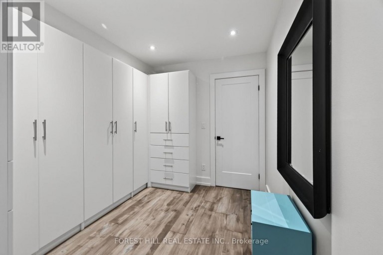 309 WYCHWOOD AVENUE, Toronto (Humewood-Cedarvale), Ontario, M6C2T6