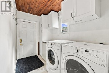 9 SOUTH PARK STREET Belleville (Belleville Ward) Ontario photo 20
