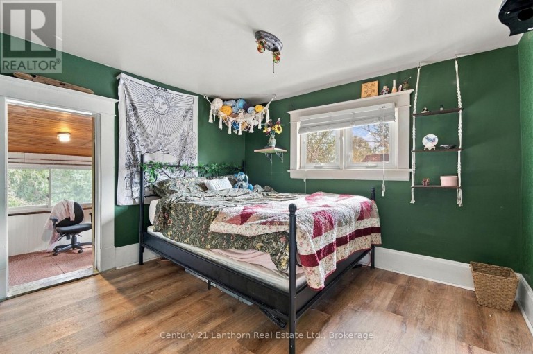9 SOUTH PARK STREET, Belleville (Belleville Ward), Ontario, K8P2W8