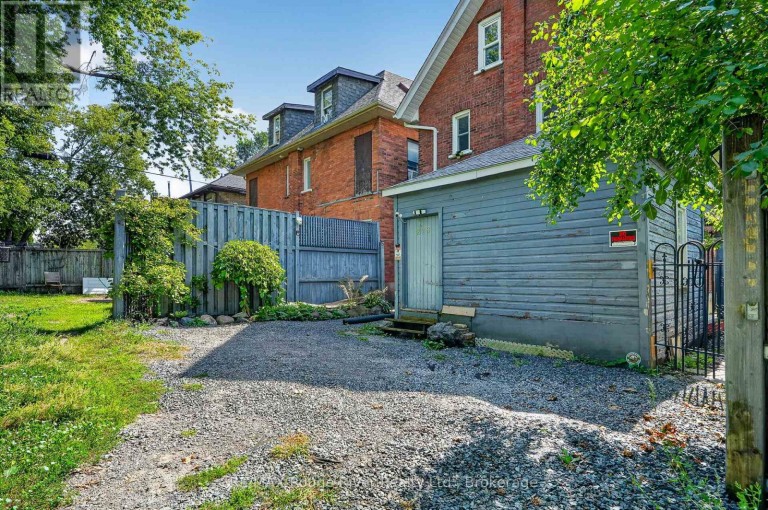 278 DALHOUSIE STREET, Peterborough (Town Ward 3), Ontario, K9J2M4