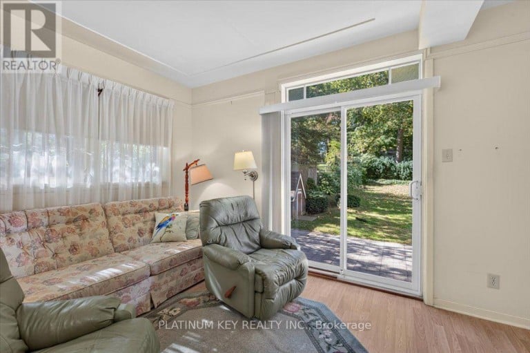 14 FOSTER AVENUE, London North (North N), Ontario, N6H2K6