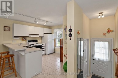 147 - 150 VICTORIA STREET S Blue Mountains Ontario photo 4