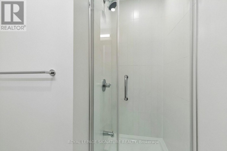 638 - 30 DREAMERS WAY, Toronto (Regent Park), Ontario, M5A0Z1