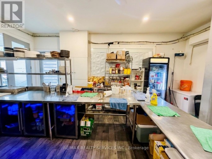 134 MILLWICK DRIVE, Toronto (Humber Summit), Ontario, M9L1Y6