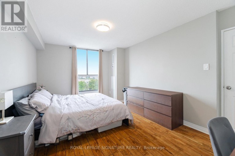 1003 - 3170 KIRWIN AVENUE, Mississauga (Cooksville), Ontario, L5A3R1