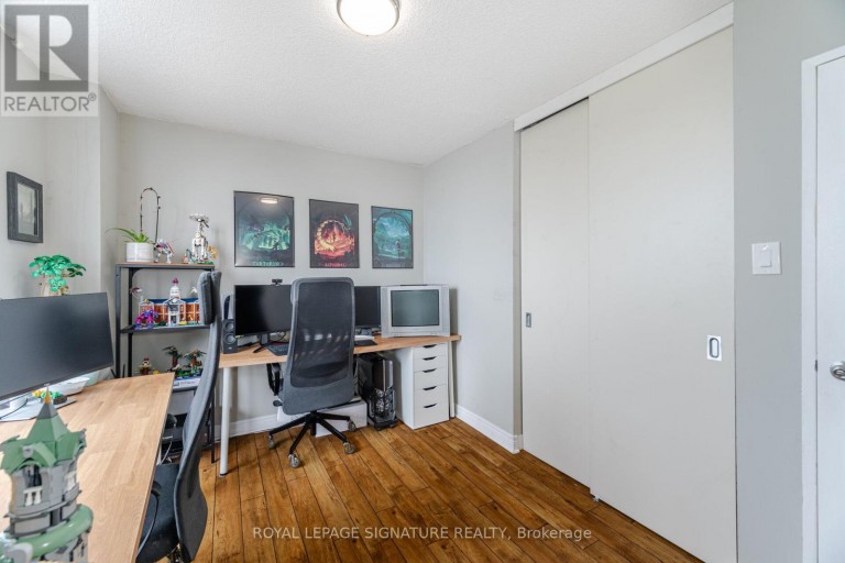 1003 - 3170 KIRWIN AVENUE, Mississauga (Cooksville), Ontario, L5A3R1