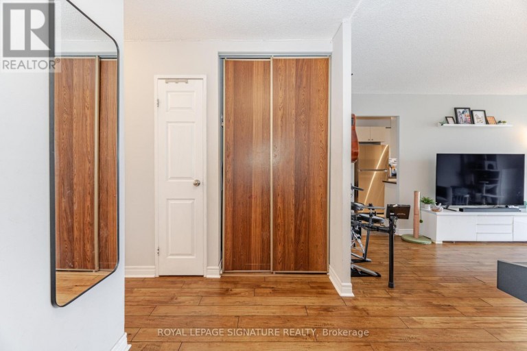 1003 - 3170 KIRWIN AVENUE, Mississauga (Cooksville), Ontario, L5A3R1