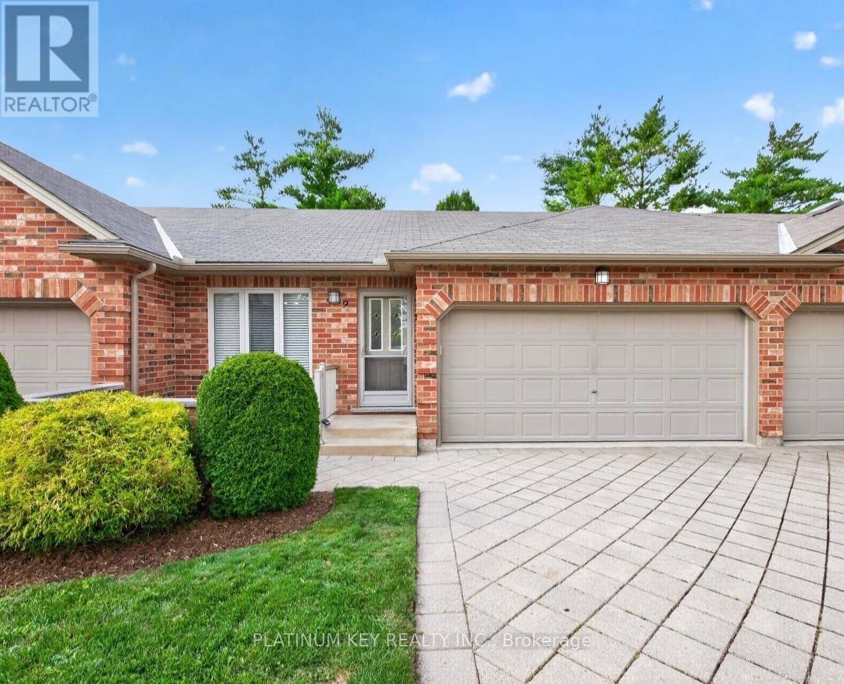 9 - 43 CAPULET WALK London North (North M) Ontario