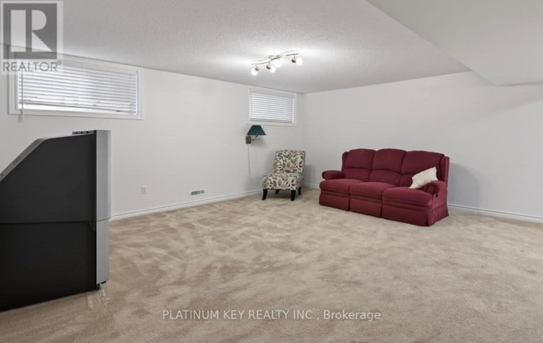 9 - 43 CAPULET WALK, London North (North M), Ontario, N6H5V4