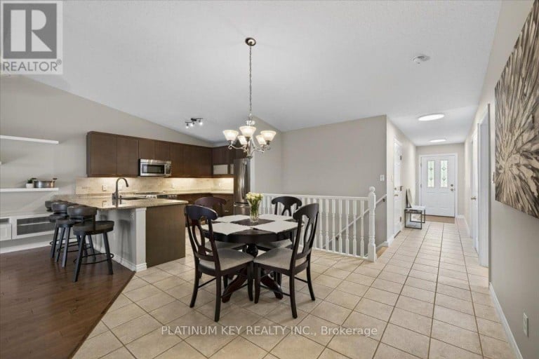 9 - 43 CAPULET WALK, London North (North M), Ontario, N6H5V4