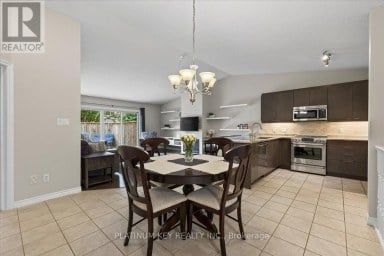 9 - 43 CAPULET WALK London North (North M) Ontario photo 5