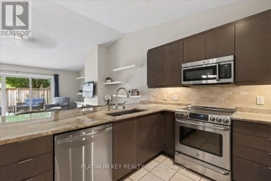 9 - 43 CAPULET WALK London North (North M) Ontario photo 7