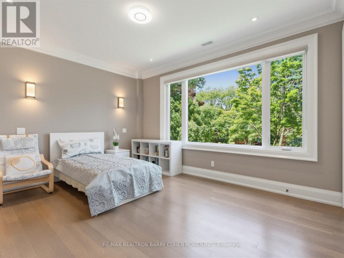 37 CHATFIELD DRIVE, Toronto (Banbury-Don Mills), Ontario, M3B1K6