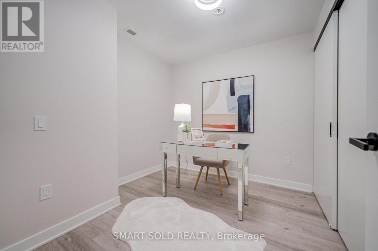 TH05 - 55 CHARLES STREET E, Toronto (Church-Yonge Corridor), Ontario, M4Y0J1