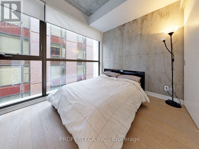 827 - 39 BRANT STREET, Toronto (Waterfront Communities), Ontario, M5V0M8