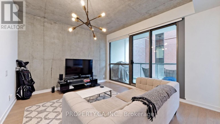 827 - 39 BRANT STREET, Toronto (Waterfront Communities), Ontario, M5V0M8