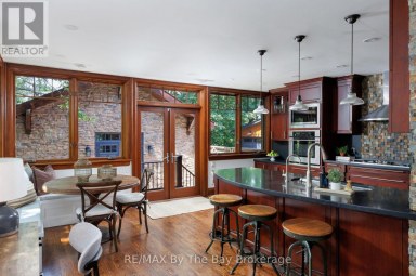 44 RAMBERT CRESCENT Toronto (High Park-Swansea) Ontario photo 20