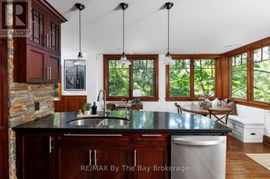 44 RAMBERT CRESCENT Toronto (High Park-Swansea) Ontario photo 22