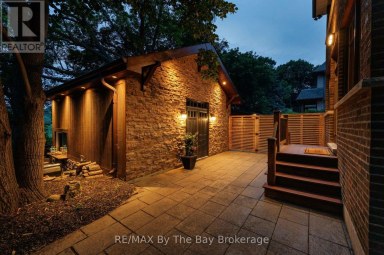 44 RAMBERT CRESCENT Toronto (High Park-Swansea) Ontario photo 40