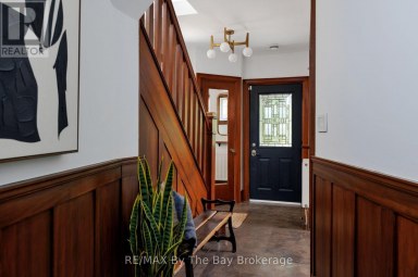 44 RAMBERT CRESCENT Toronto (High Park-Swansea) Ontario photo 5