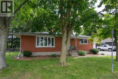 13 LEWIS Street New Hamburg Ontario photo 3