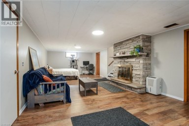 13 LEWIS Street New Hamburg Ontario photo 40