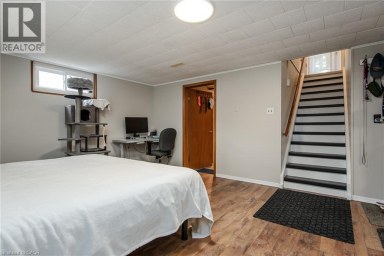 13 LEWIS Street New Hamburg Ontario photo 45