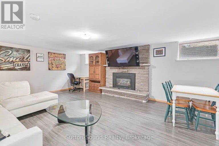 48 UNION STREET, Meaford, Ontario, N4L1E5