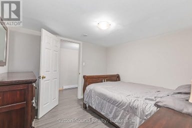 48 UNION STREET Meaford Ontario photo 36