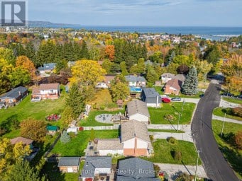 48 UNION STREET Meaford Ontario photo 44