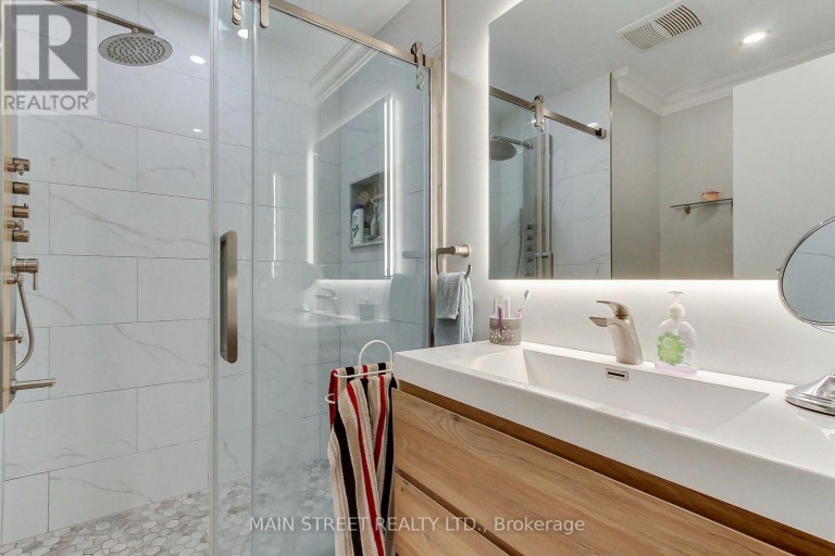 61 HUDSON CRESCENT, Bradford West Gwillimbury (Bradford), Ontario, L3Z2K1