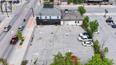 2 FRONT STREET S Orillia Ontario photo 7