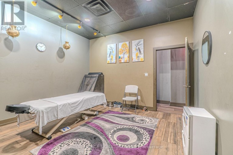 5 - 18 CORPORATION DRIVE, Brampton (Bramalea North Industrial), Ontario, L6S6B5