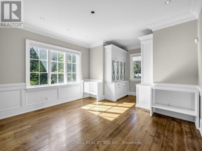 302 PINEHURST DRIVE W, Oakville (FD Ford), Ontario, L6J4X3