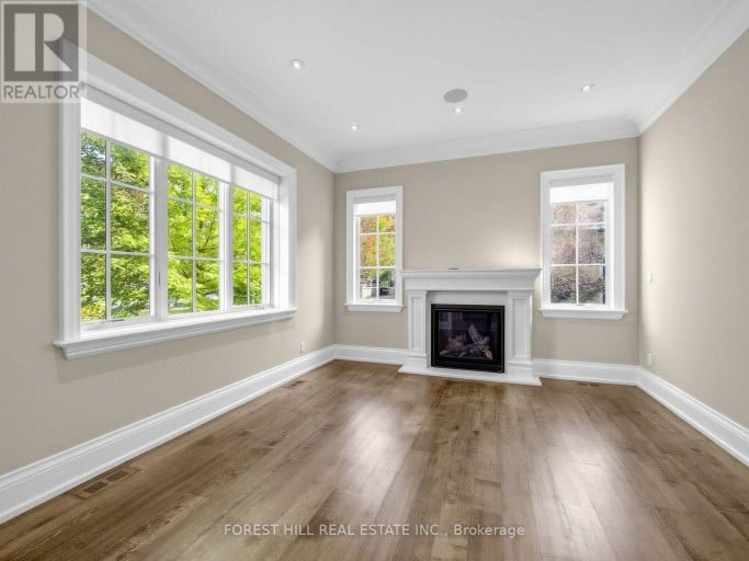 302 PINEHURST DRIVE W, Oakville (FD Ford), Ontario, L6J4X3