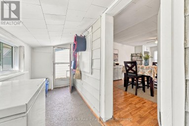 28 SPRING STREET Prince Edward County (Picton) Ontario photo 11