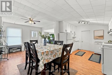 28 SPRING STREET Prince Edward County (Picton) Ontario photo 12